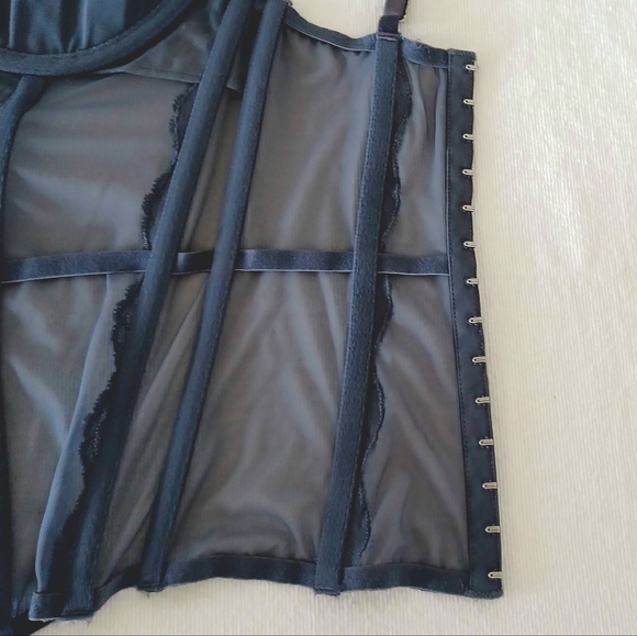 NWT Victoria's Secret Fearless Criscross Front Crystal Gray Corset Busti… - Picture 11 of 16